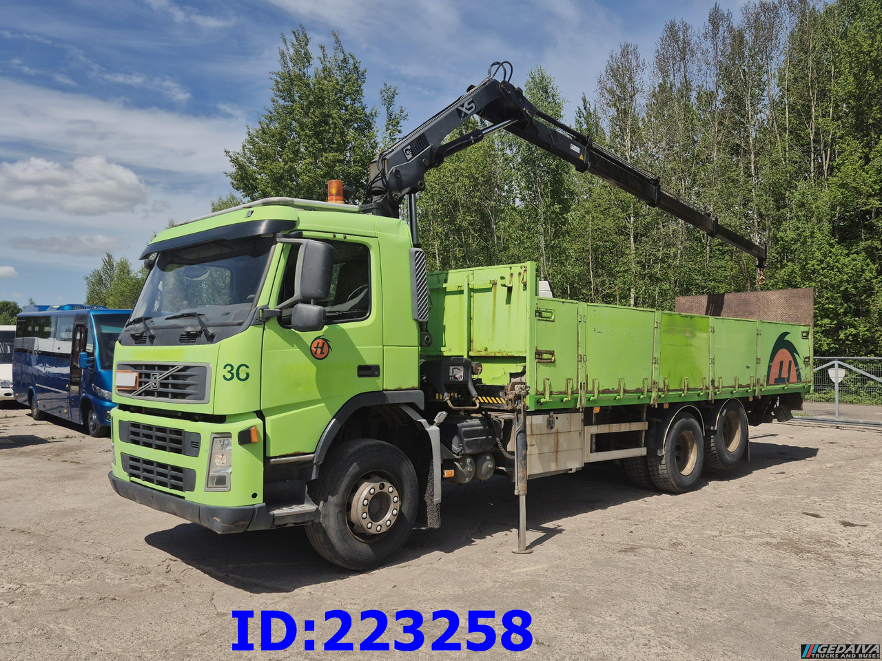VOLVO FM9 300HP 6x2 + HIAB 144B -3 CL - Dropside/ Flatbed truck: picture 1 VOLVO FM9 300HP 6x2 + HIAB 144B -3 CL - Dropside/ Flatbed truck: picture 1
