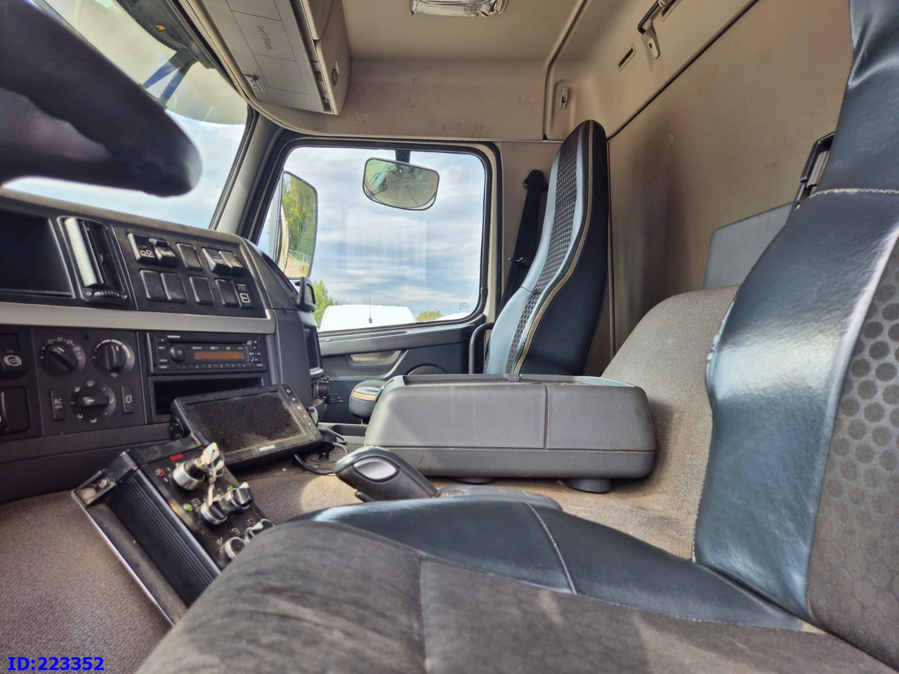 VOLVO FMX 330HP 6x2 Norba RL300. Keox -bio, Ferrari crane, Dynawatt -pressure - Garbage truck: picture 5 VOLVO FMX 330HP 6x2 Norba RL300. Keox -bio, Ferrari crane, Dynawatt -pressure - Garbage truck: picture 5