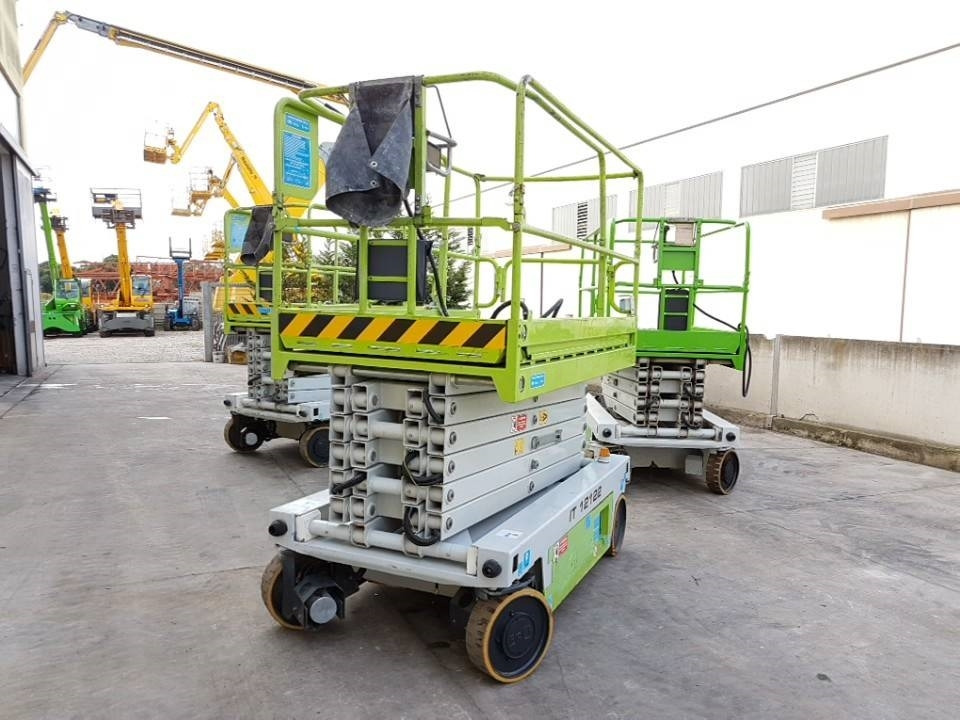 Iteco IT 12122 - Scissor lift: picture 4 Iteco IT 12122 - Scissor lift: picture 4
