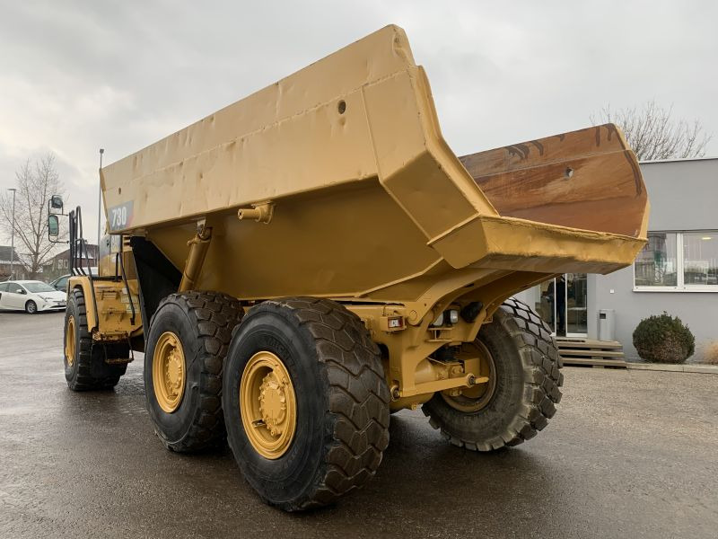 Caterpillar 730 (110387) - Articulated dumper: picture 3 Caterpillar 730 (110387) - Articulated dumper: picture 3