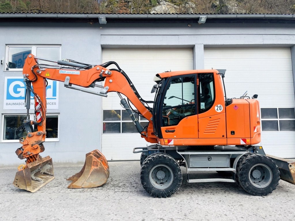 Liebherr A910 Compact (3973) - Wheel excavator: picture 3 Liebherr A910 Compact (3973) - Wheel excavator: picture 3