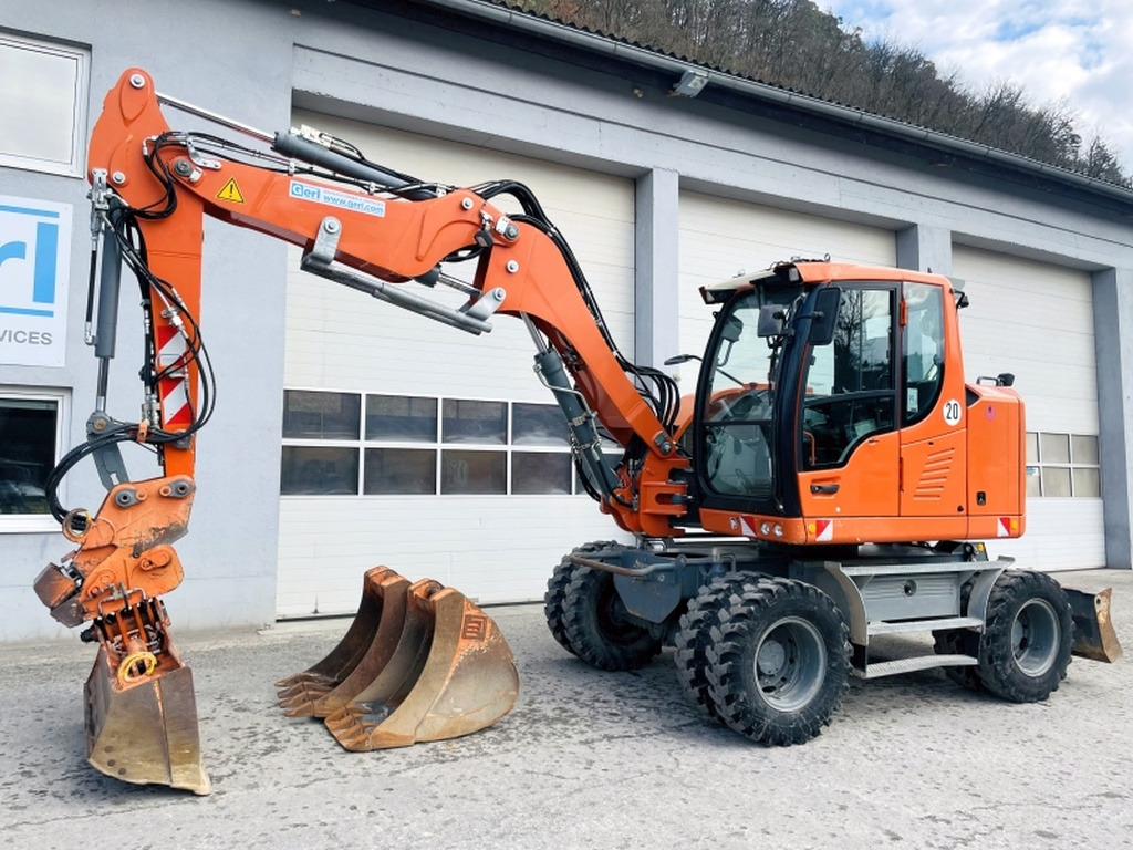 Liebherr A910 Compact (3973) - Wheel excavator: picture 5 Liebherr A910 Compact (3973) - Wheel excavator: picture 5