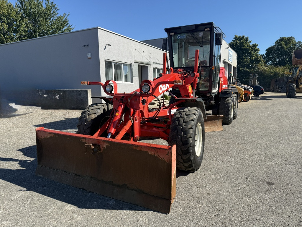 O&K – New Holland F 106.6 A (111700) - Grader: picture 3 O&K – New Holland F 106.6 A (111700) - Grader: picture 3