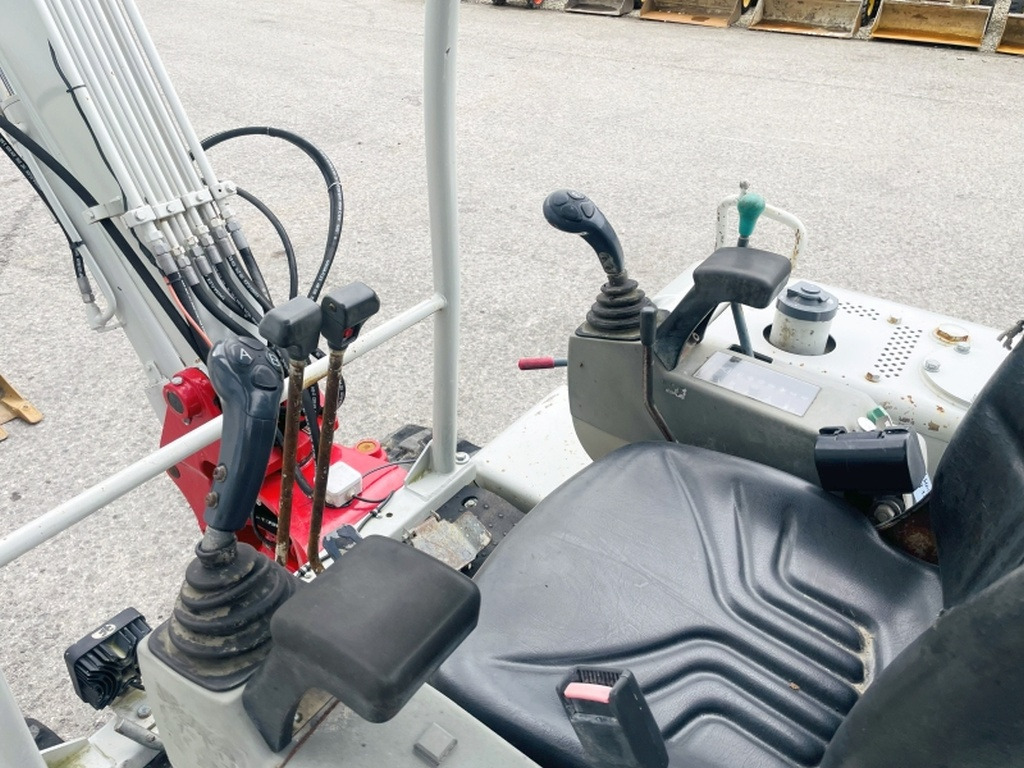 Takeuchi TB135 (4056) - Mini excavator: picture 5 Takeuchi TB135 (4056) - Mini excavator: picture 5