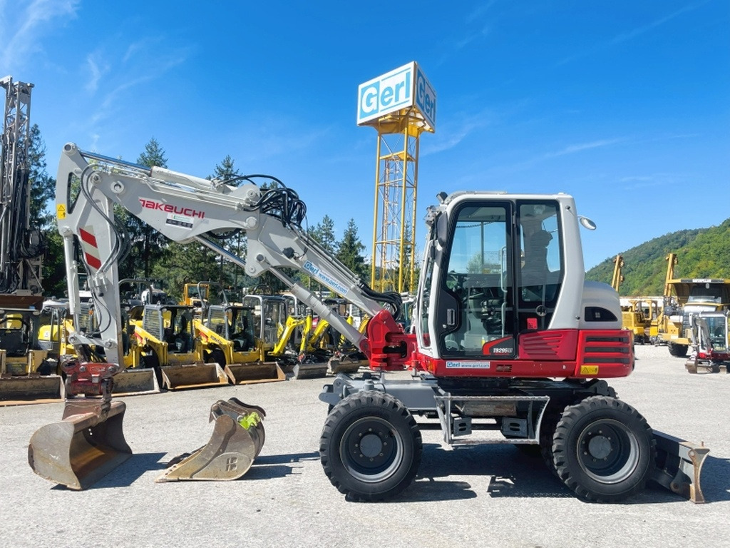Takeuchi TB295W (4045) - Mini excavator: picture 1 Takeuchi TB295W (4045) - Mini excavator: picture 1