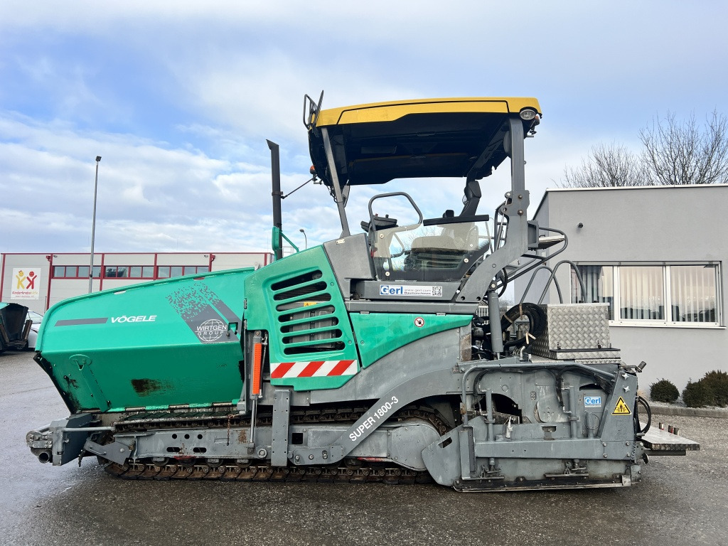 Vögele Super 1800-3 i (111461) - Asphalt paver: picture 1 Vögele Super 1800-3 i (111461) - Asphalt paver: picture 1