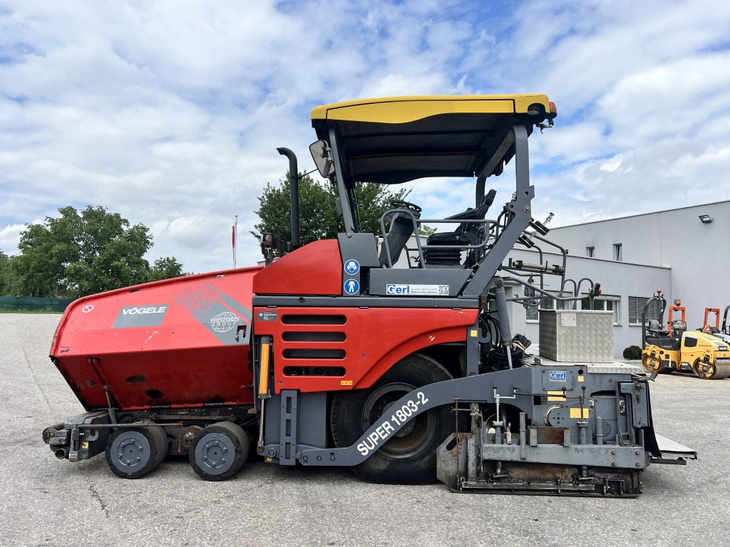 Vögele Super 1803-2 Typ: 08.83 (111629) - Asphalt paver: picture 1 Vögele Super 1803-2 Typ: 08.83 (111629) - Asphalt paver: picture 1