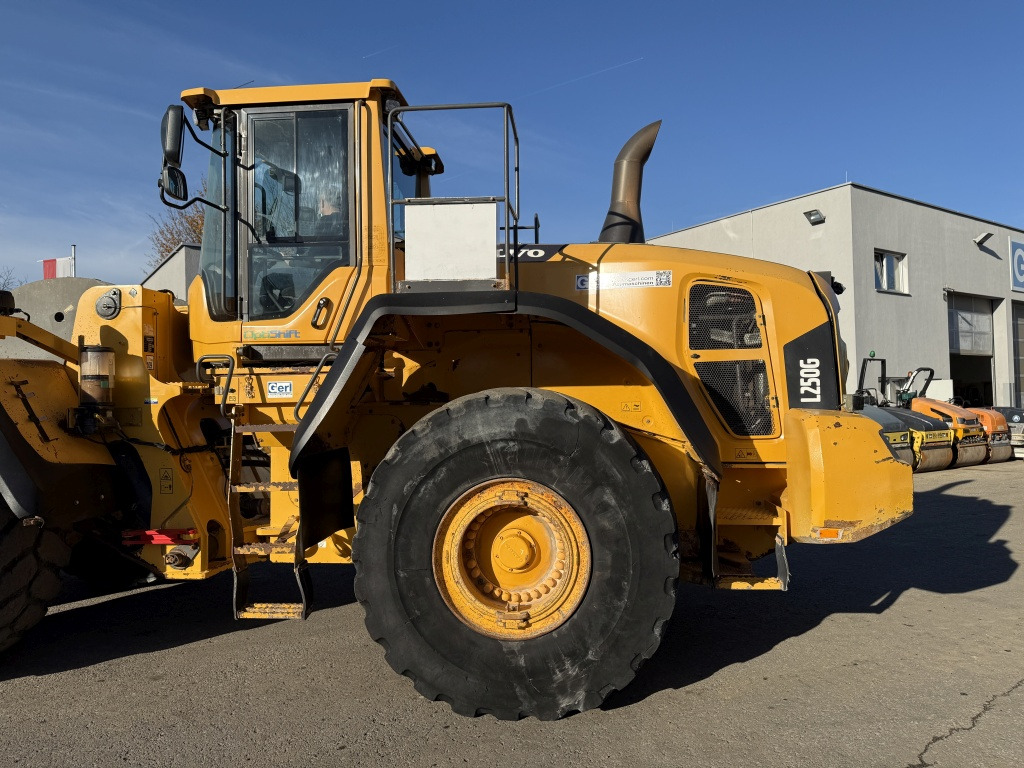 Volvo L 250 G (111749) - Wheel loader: picture 2 Volvo L 250 G (111749) - Wheel loader: picture 2