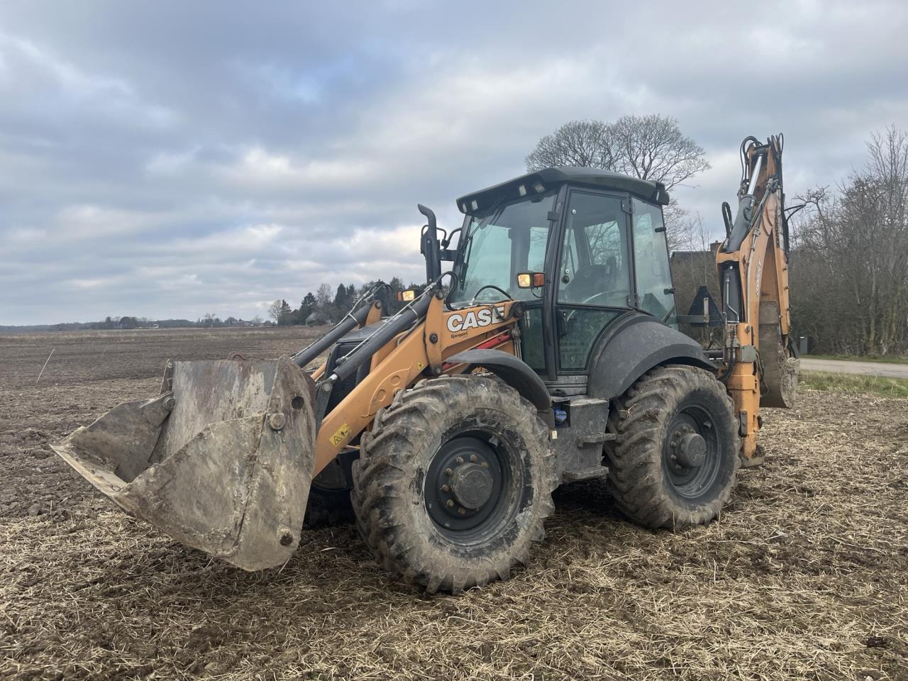 Case 695 - Backhoe loader: picture 1 Case 695 - Backhoe loader: picture 1