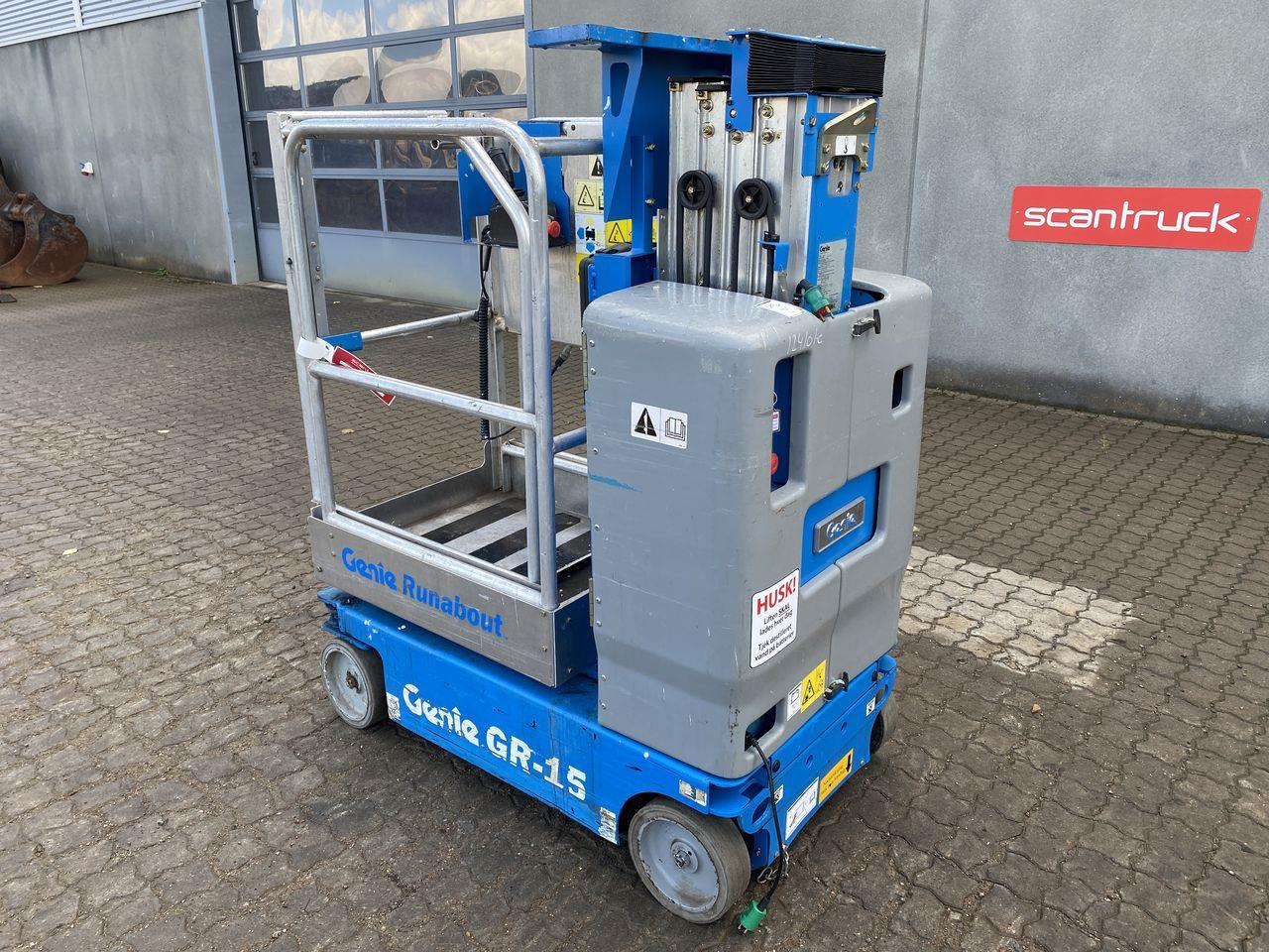 Genie GR-15 - Vertical mast lift: picture 2 Genie GR-15 - Vertical mast lift: picture 2