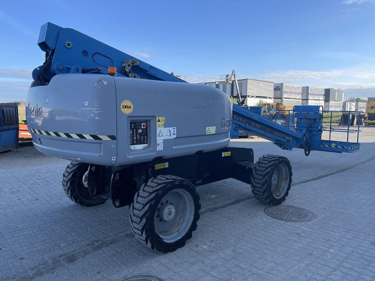 Genie S-60HC - Telescopic boom: picture 4 Genie S-60HC - Telescopic boom: picture 4