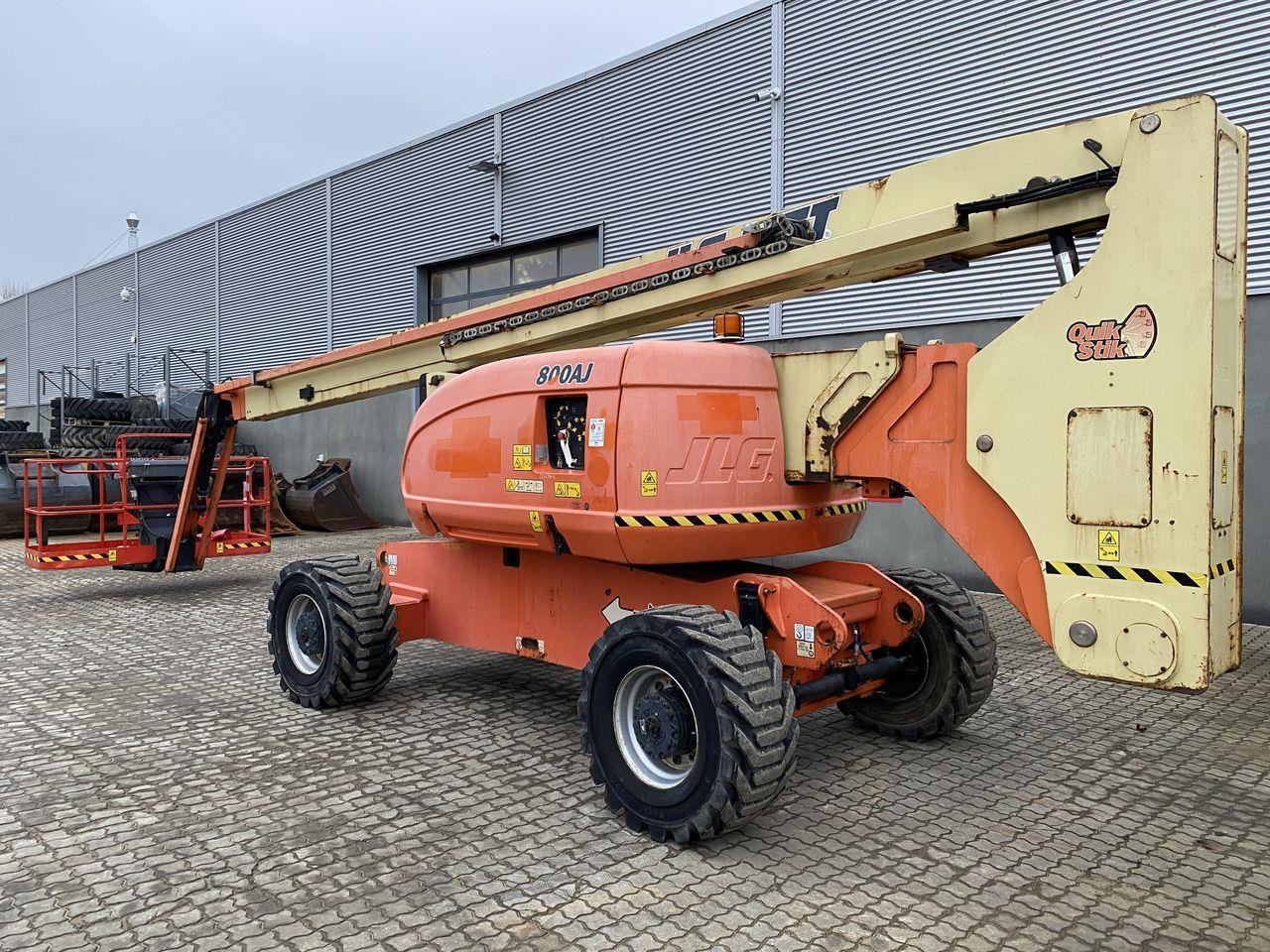 JLG 800AJ - Articulated boom: picture 2 JLG 800AJ - Articulated boom: picture 2