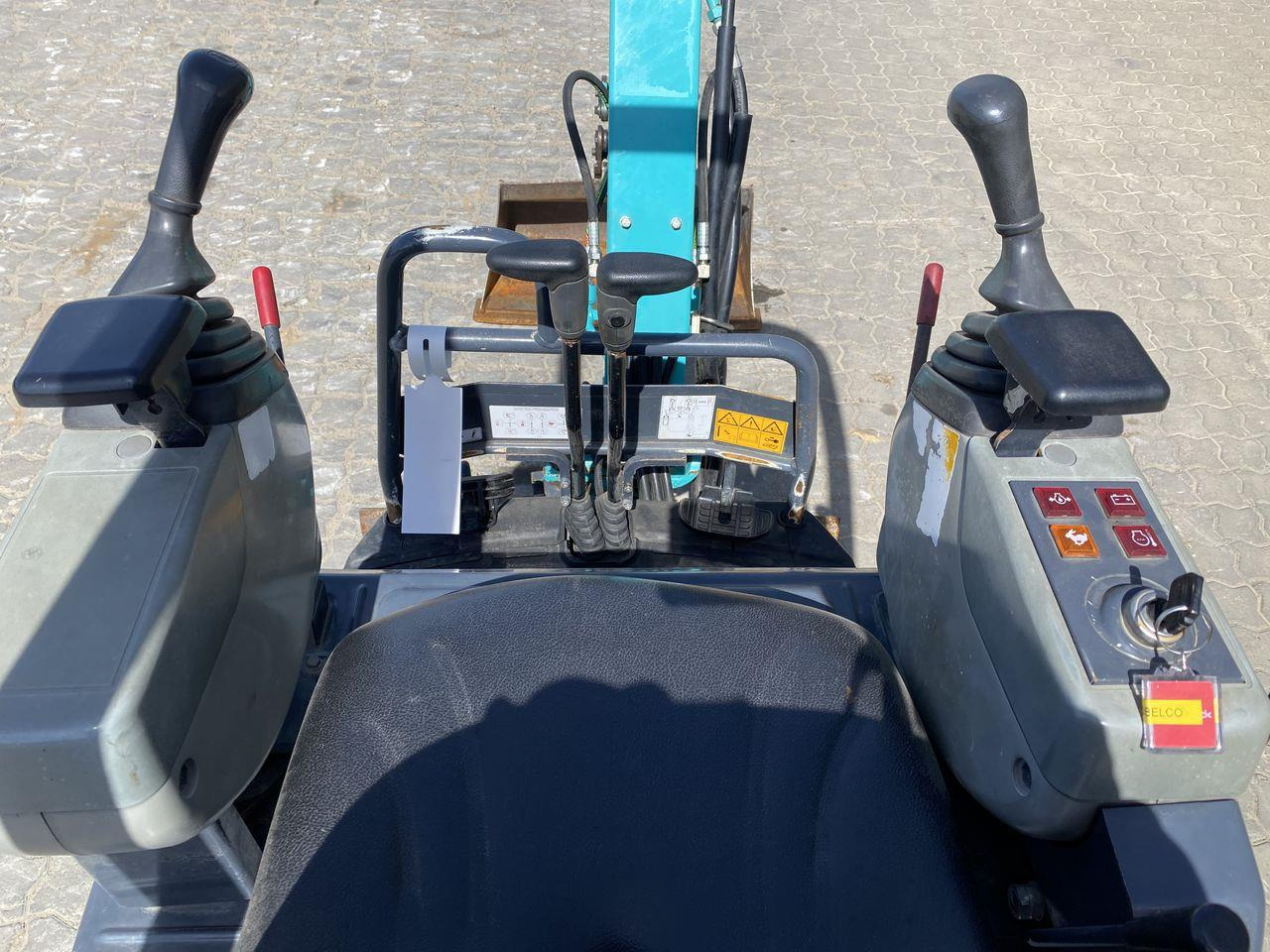 Kobelco SK10SR-2 - Mini excavator: picture 3 Kobelco SK10SR-2 - Mini excavator: picture 3