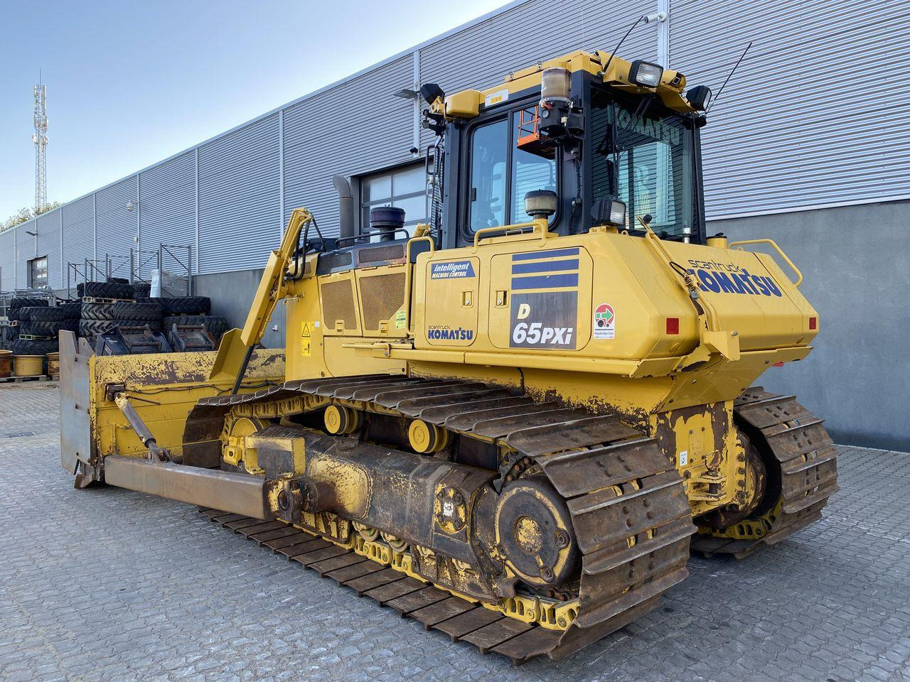 Komatsu D65PXI-18EO - Bulldozer: picture 2 Komatsu D65PXI-18EO - Bulldozer: picture 2