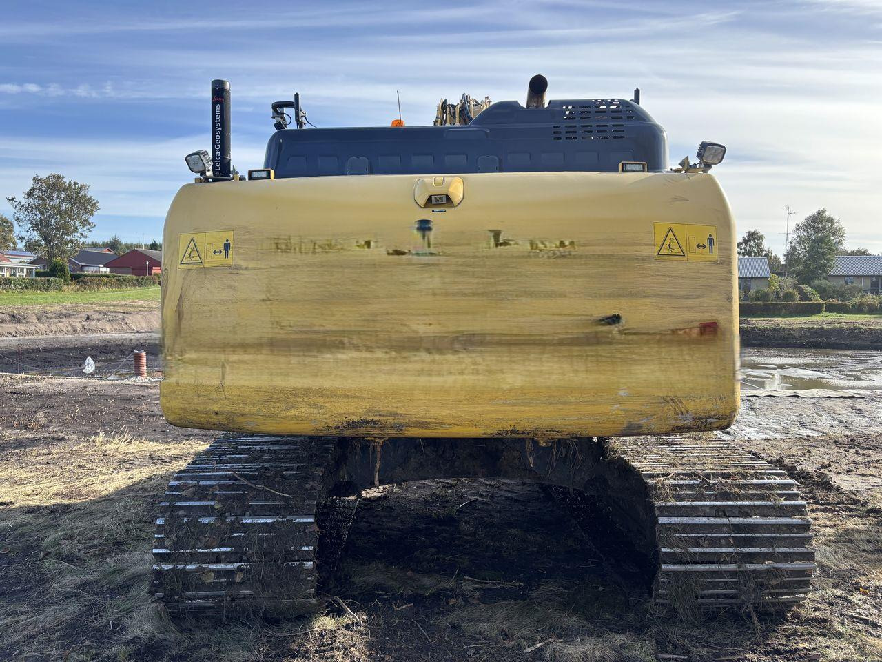 Komatsu PC240LC-11 - Crawler excavator: picture 4 Komatsu PC240LC-11 - Crawler excavator: picture 4