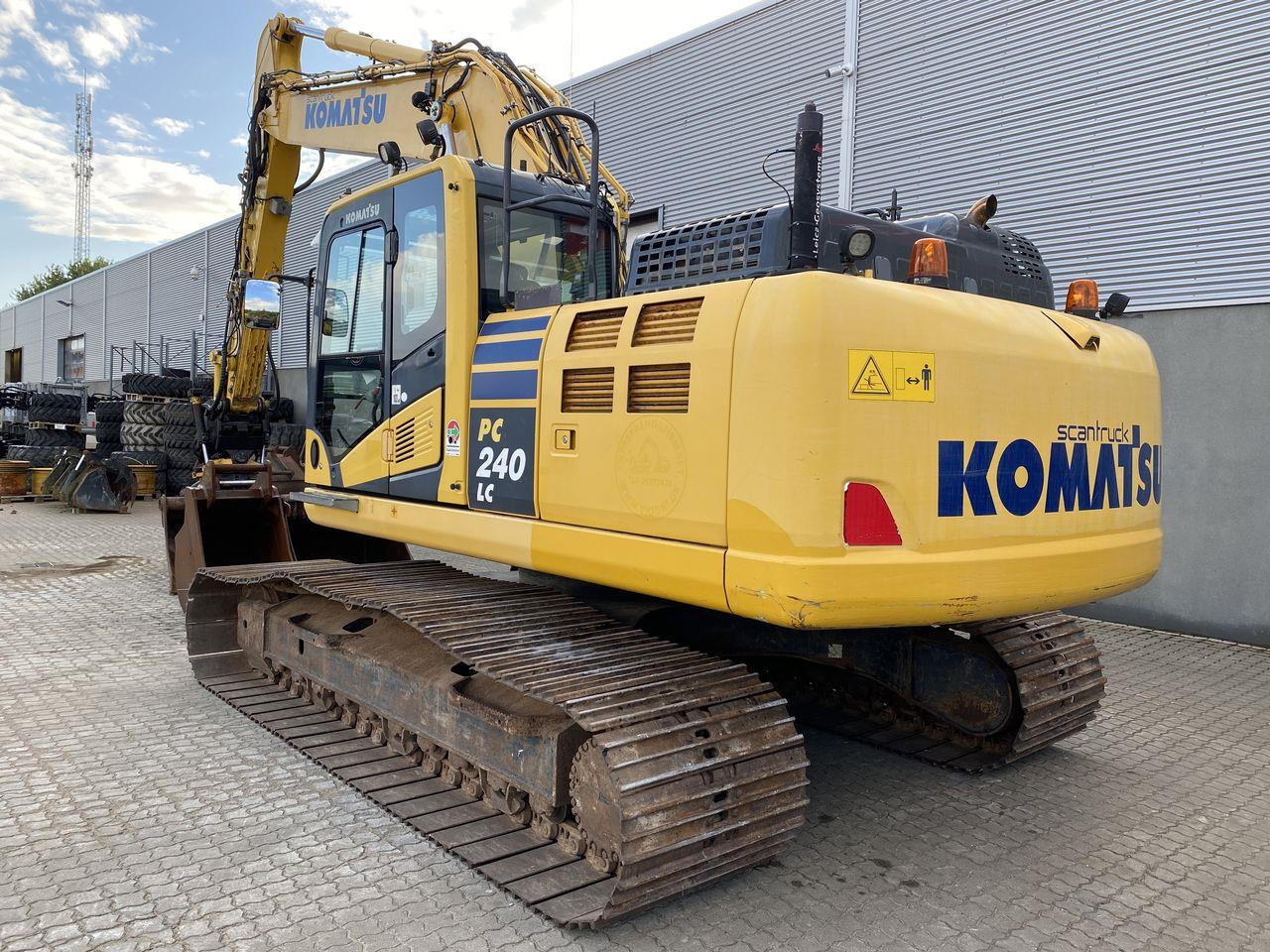Komatsu PC240LC-11 - Crawler excavator: picture 2 Komatsu PC240LC-11 - Crawler excavator: picture 2