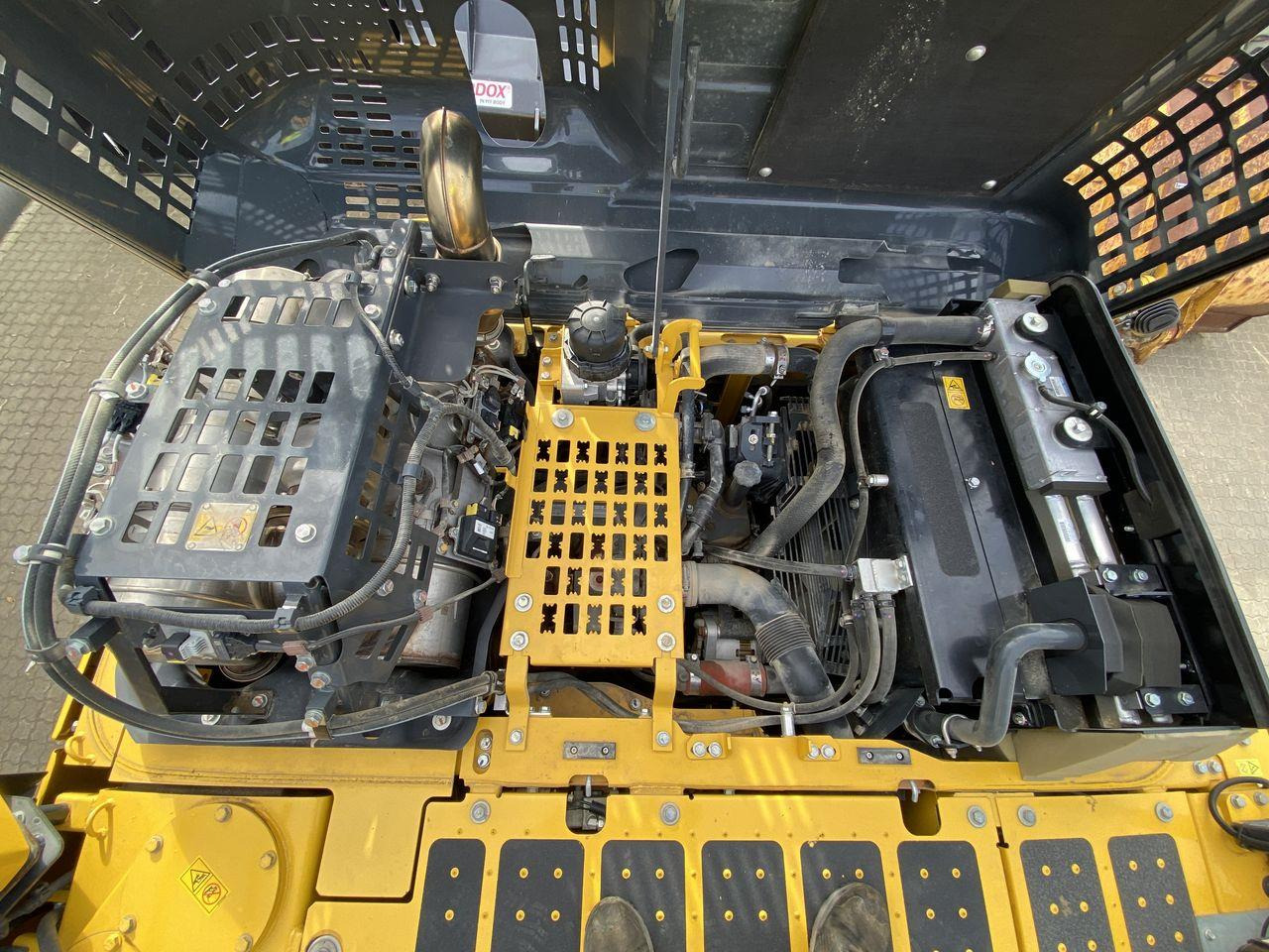 Crawler excavator Komatsu PC240LC-11EO: picture 8 Crawler excavator Komatsu PC240LC-11EO: picture 8