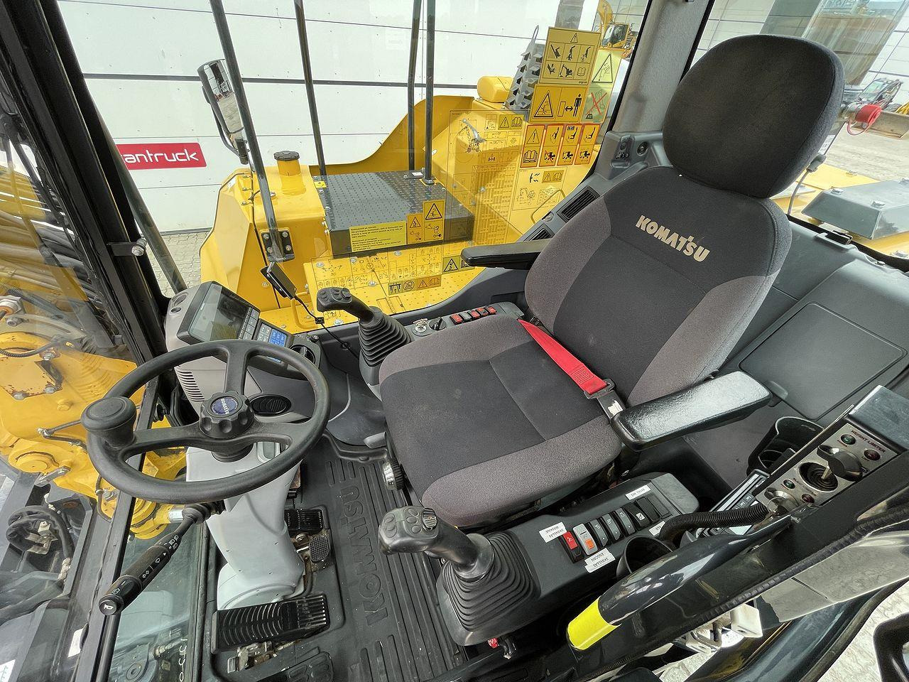 Komatsu PW118MR-11 - Mini excavator: picture 3 Komatsu PW118MR-11 - Mini excavator: picture 3
