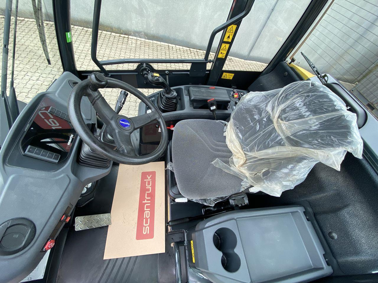 Komatsu WA70M-8EO - Compact loader: picture 3 Komatsu WA70M-8EO - Compact loader: picture 3