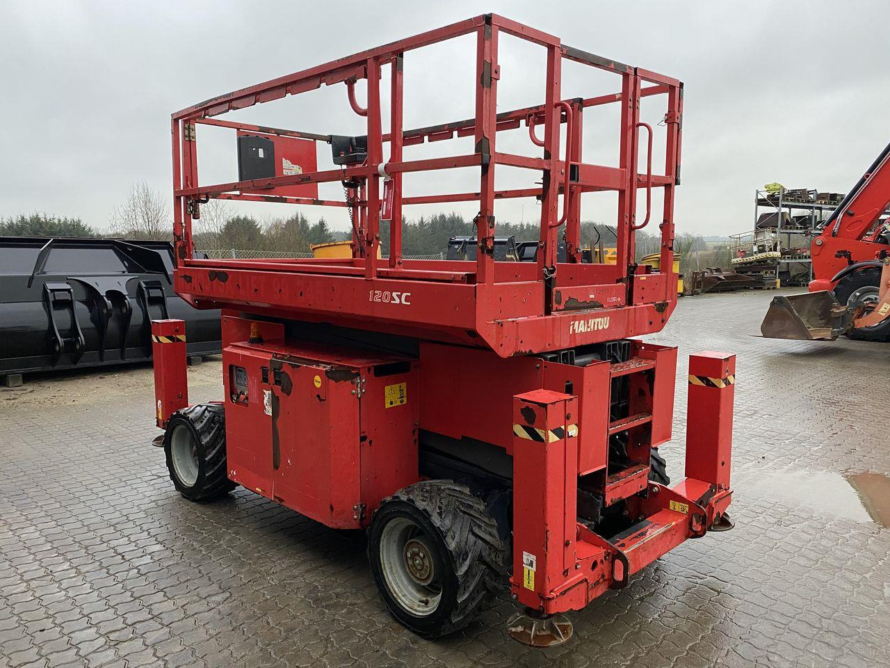 Manitou 120SC - Scissor lift: picture 5 Manitou 120SC - Scissor lift: picture 5
