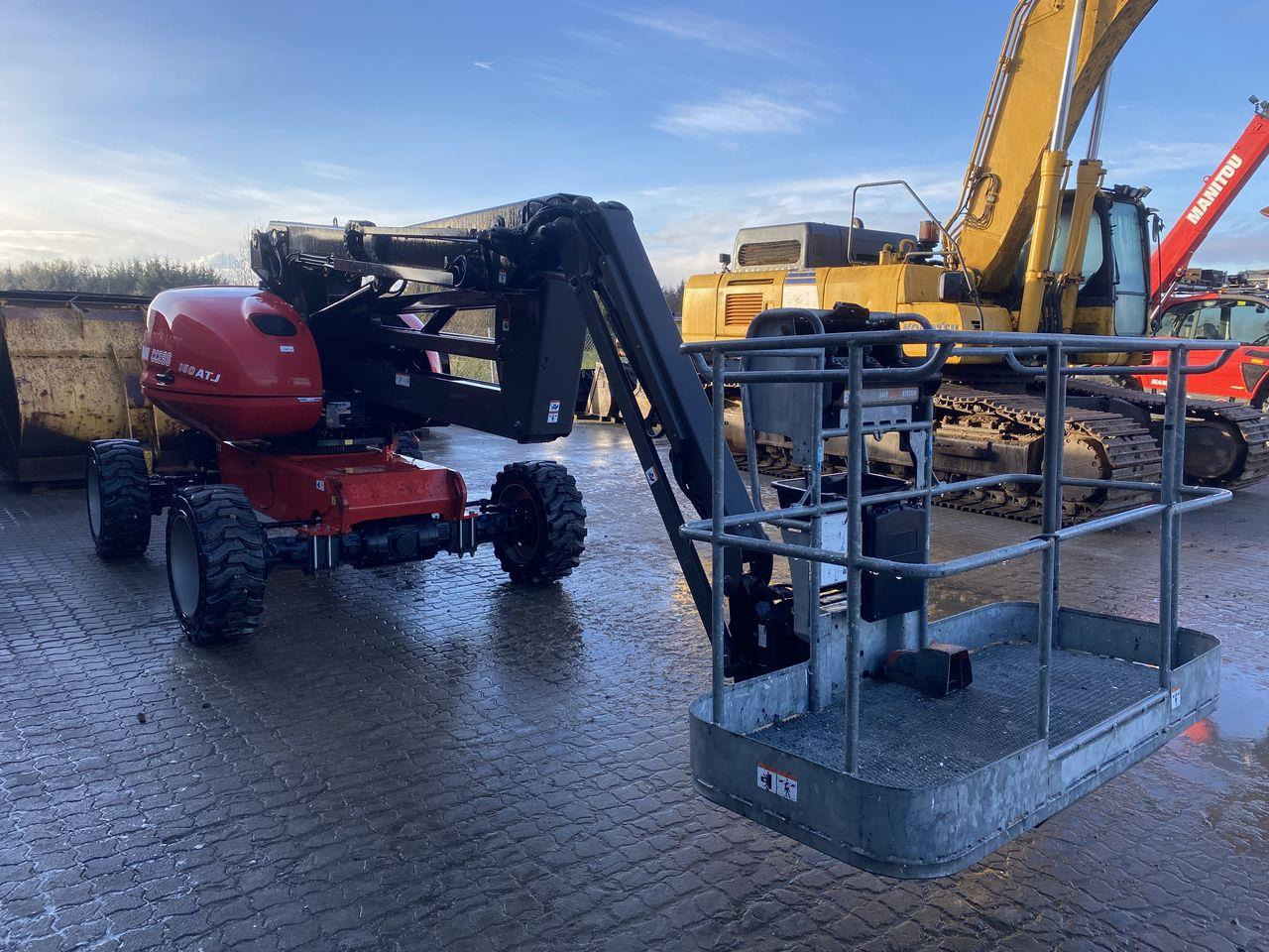 Manitou 160ATJ RC - Articulated boom: picture 5 Manitou 160ATJ RC - Articulated boom: picture 5