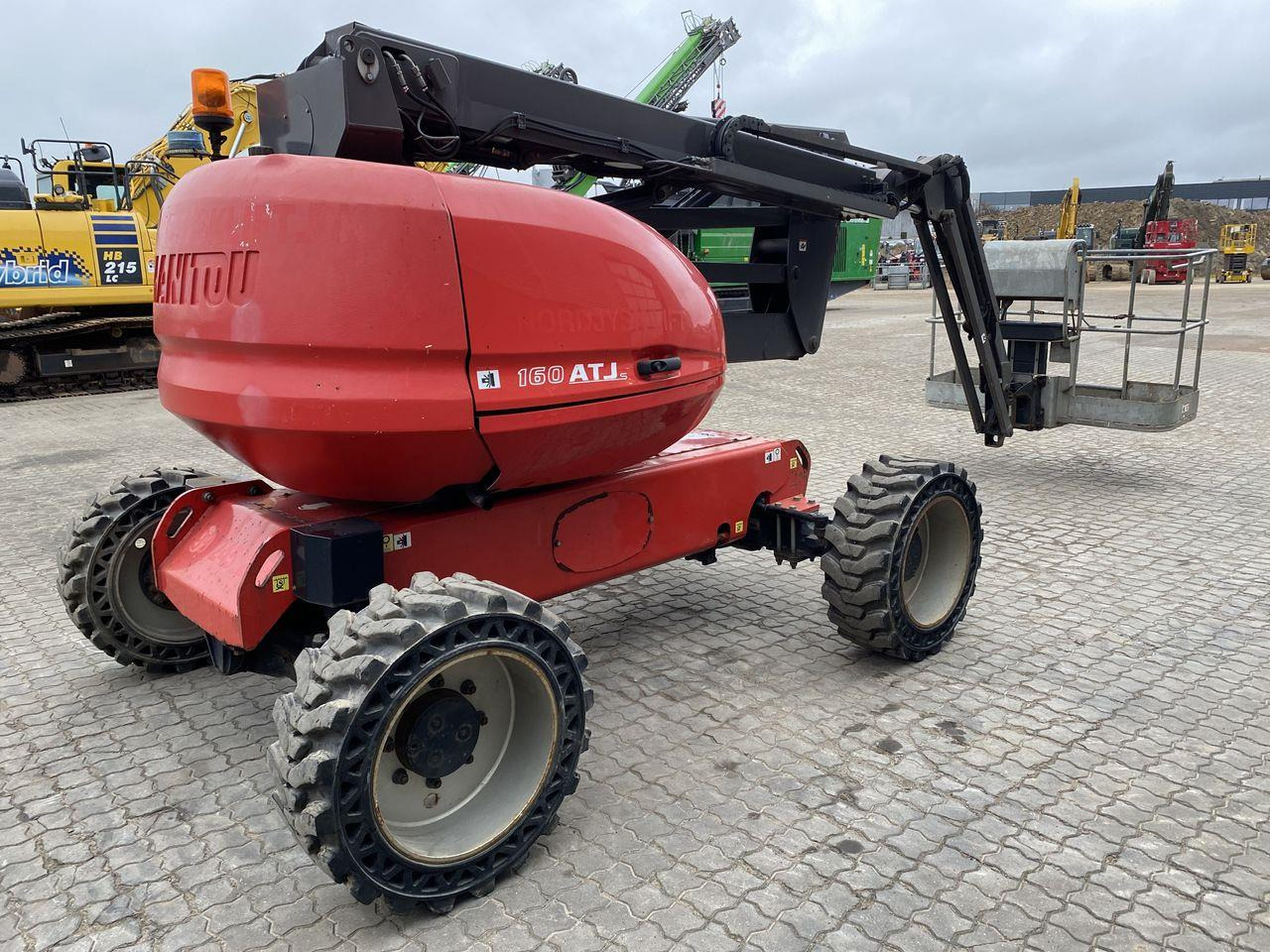 Manitou 160ATJ RC - Articulated boom: picture 4 Manitou 160ATJ RC - Articulated boom: picture 4