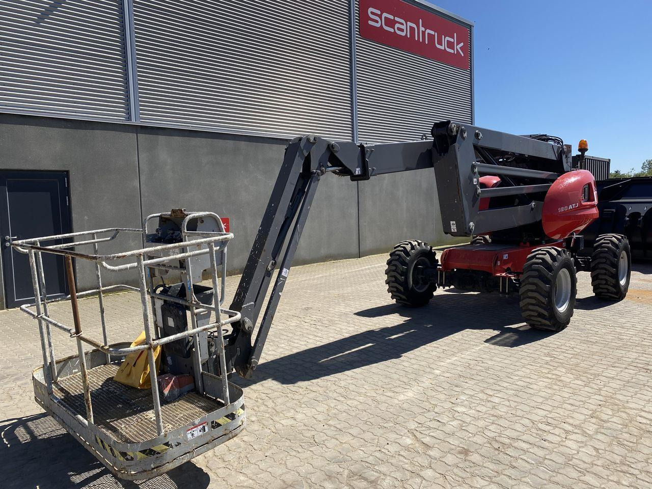 Manitou 180ATJ 2 RC - Articulated boom: picture 1 Manitou 180ATJ 2 RC - Articulated boom: picture 1