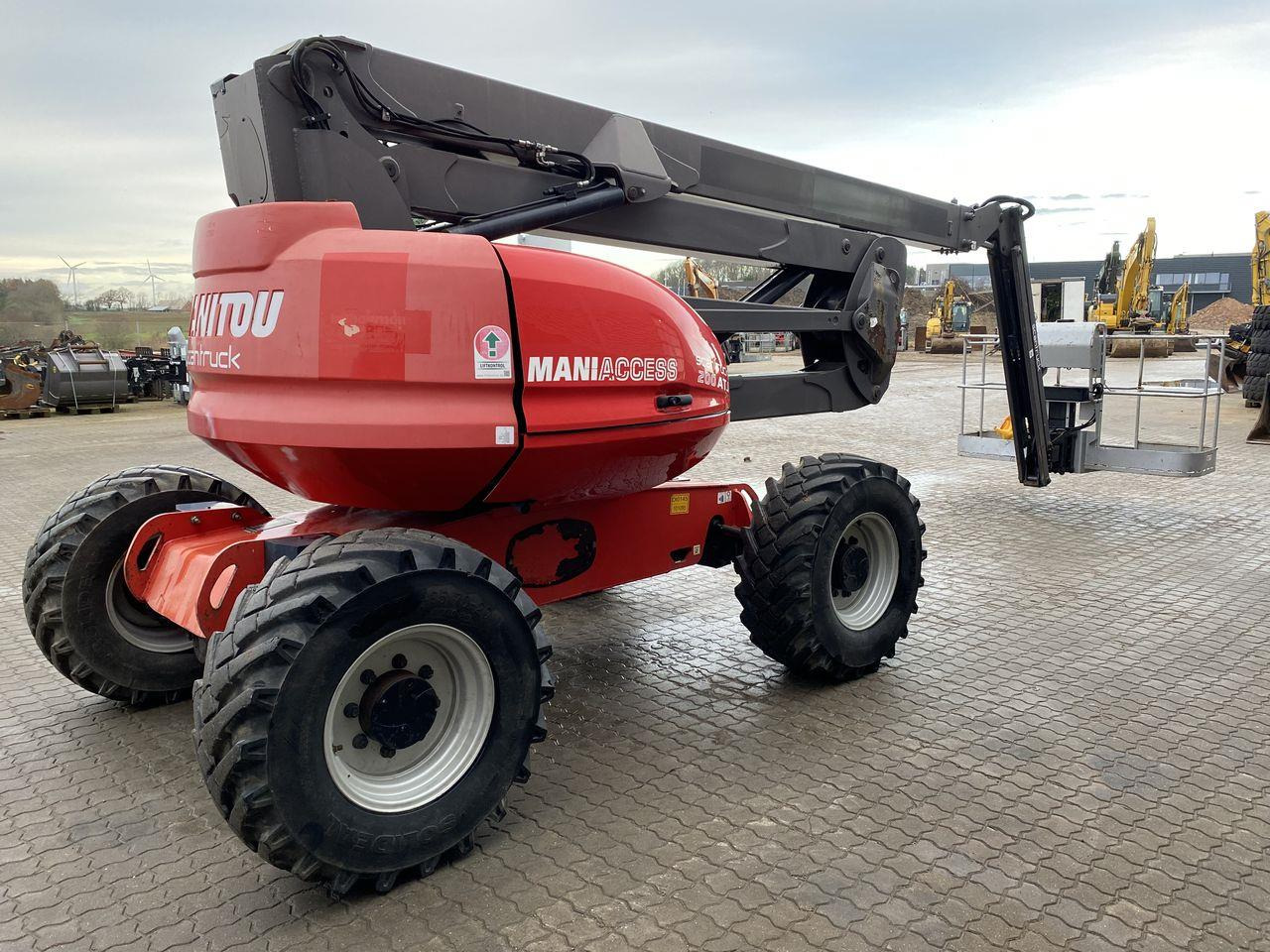 Manitou 200ATJ RC - Articulated boom: picture 4 Manitou 200ATJ RC - Articulated boom: picture 4