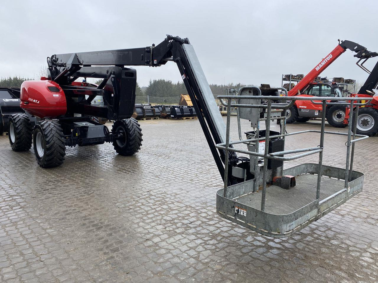 Manitou 200ATJ RC - Articulated boom: picture 5 Manitou 200ATJ RC - Articulated boom: picture 5