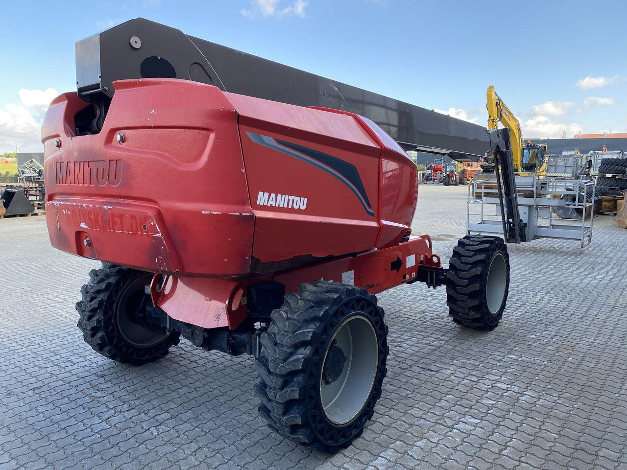 Manitou 220TJ+ - Telescopic boom: picture 4 Manitou 220TJ+ - Telescopic boom: picture 4