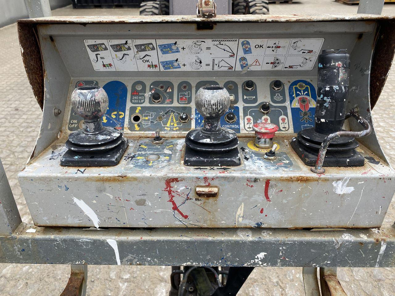 Manitou 260TJ - Telescopic boom: picture 3 Manitou 260TJ - Telescopic boom: picture 3