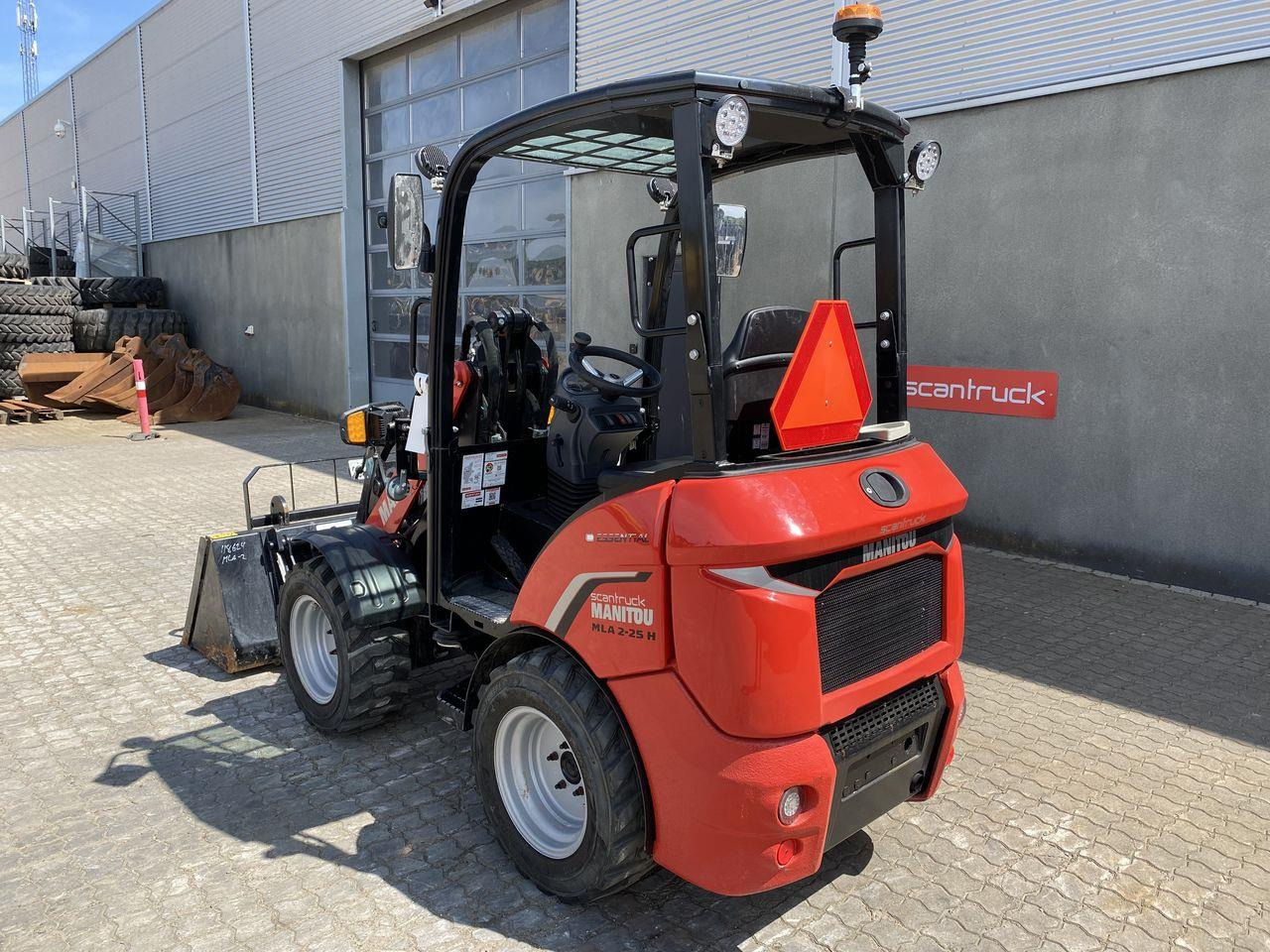 Manitou MLA 2-25H-4P - Compact loader: picture 2 Manitou MLA 2-25H-4P - Compact loader: picture 2