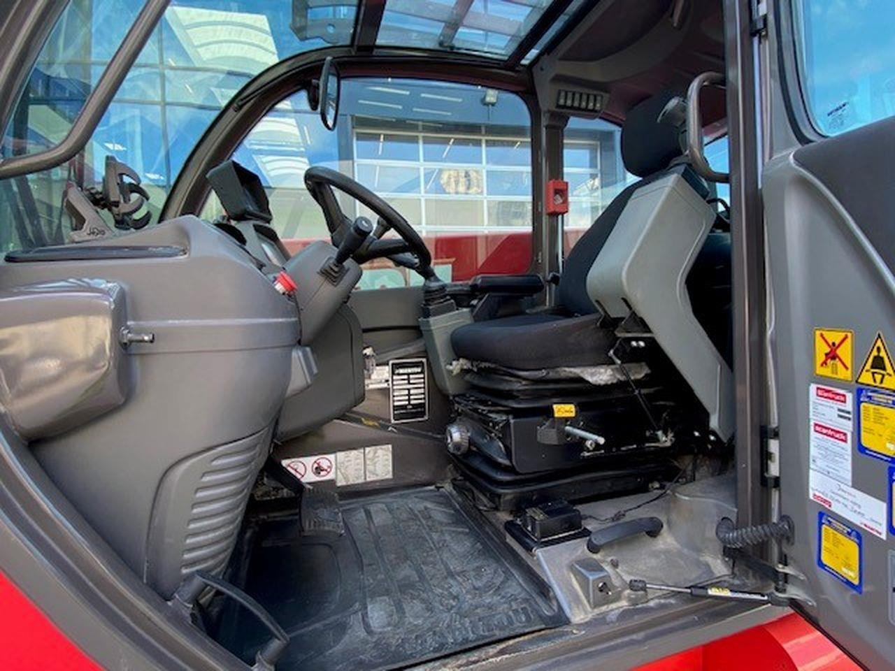 Manitou MRT2470 P+ - Telescopic handler: picture 5 Manitou MRT2470 P+ - Telescopic handler: picture 5