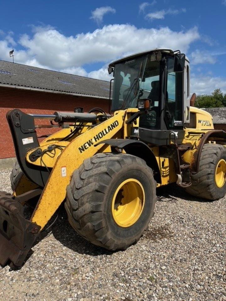 New Holland W170D - Wheel loader: picture 2 New Holland W170D - Wheel loader: picture 2