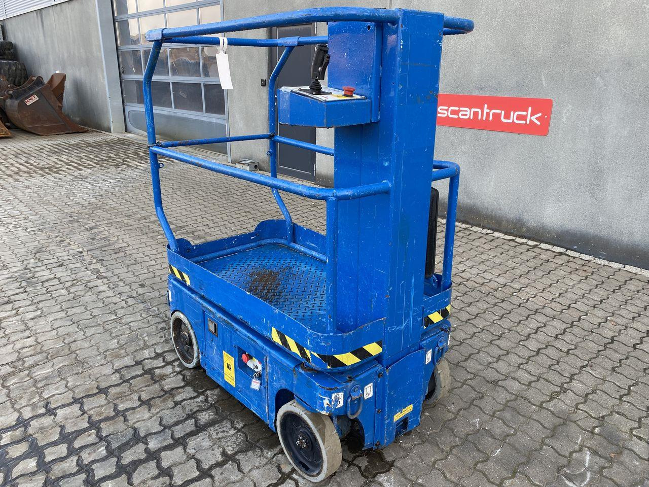 Snorkel TM12 - Vertical mast lift: picture 2 Snorkel TM12 - Vertical mast lift: picture 2