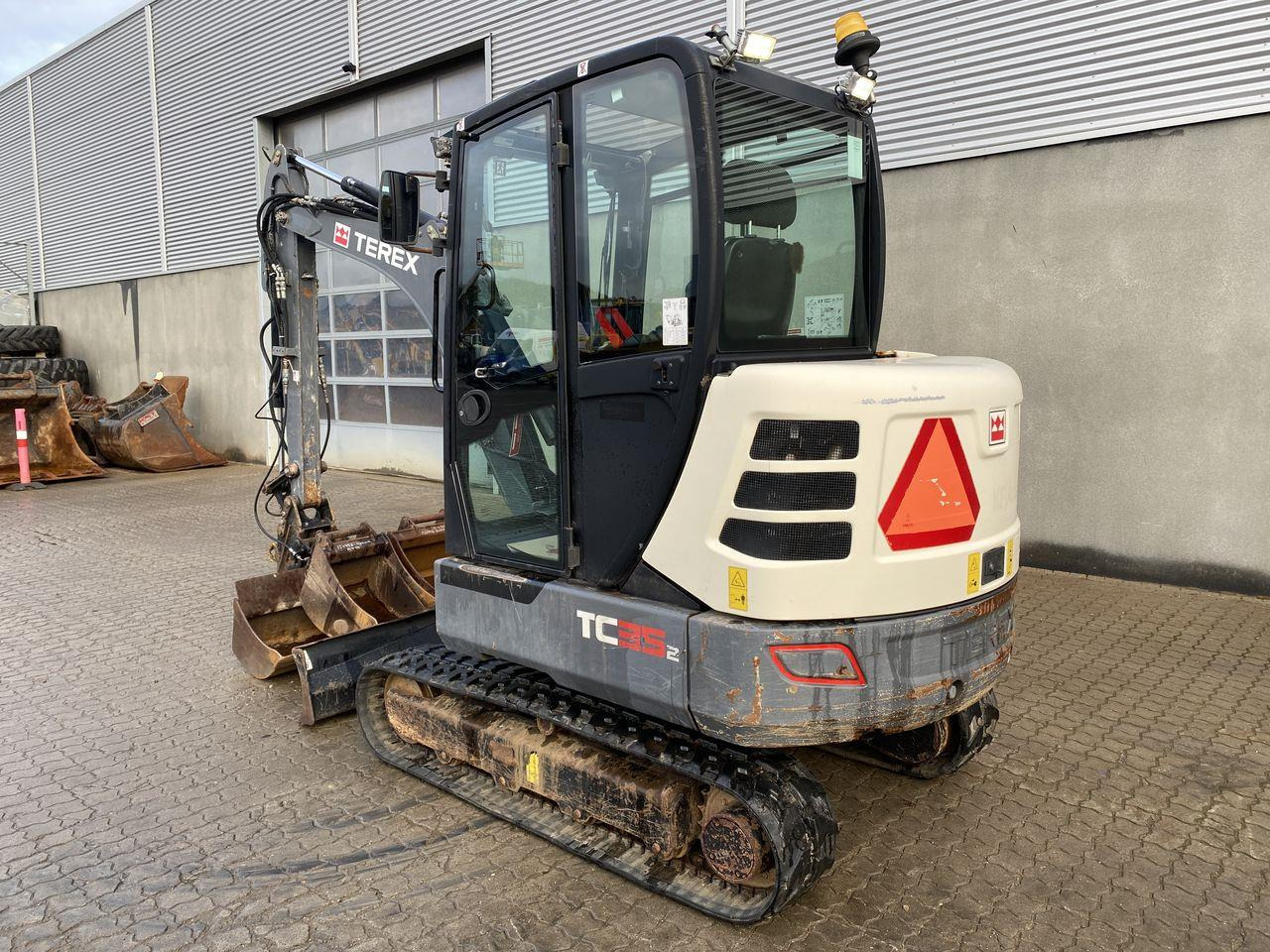 Terex TC35-2 - Mini excavator: picture 2 Terex TC35-2 - Mini excavator: picture 2