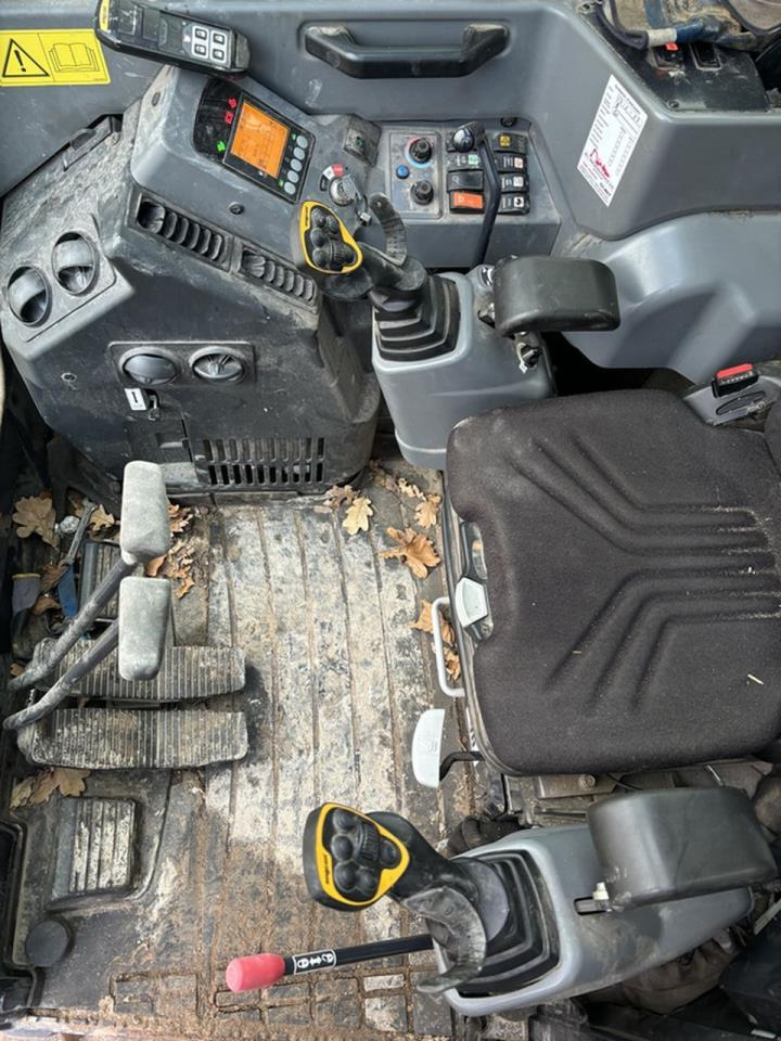 Yanmar SV100-2A - Crawler excavator: picture 3 Yanmar SV100-2A - Crawler excavator: picture 3