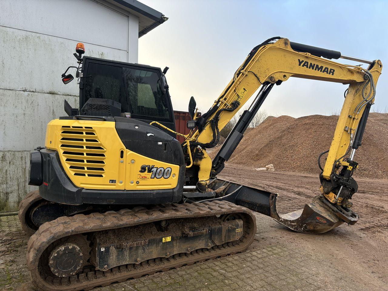 Yanmar SV100-2A - Crawler excavator: picture 4 Yanmar SV100-2A - Crawler excavator: picture 4