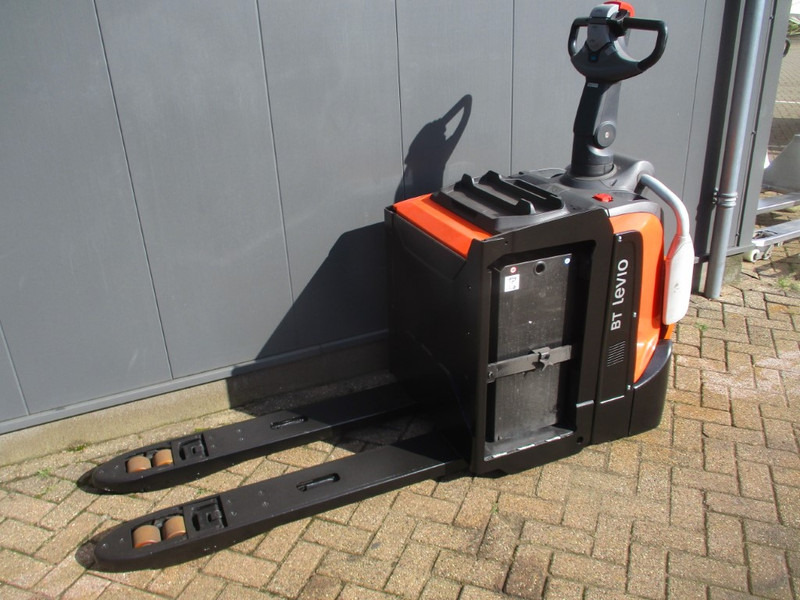 Toyota LPE 200 - Pallet truck: picture 2 Toyota LPE 200 - Pallet truck: picture 2
