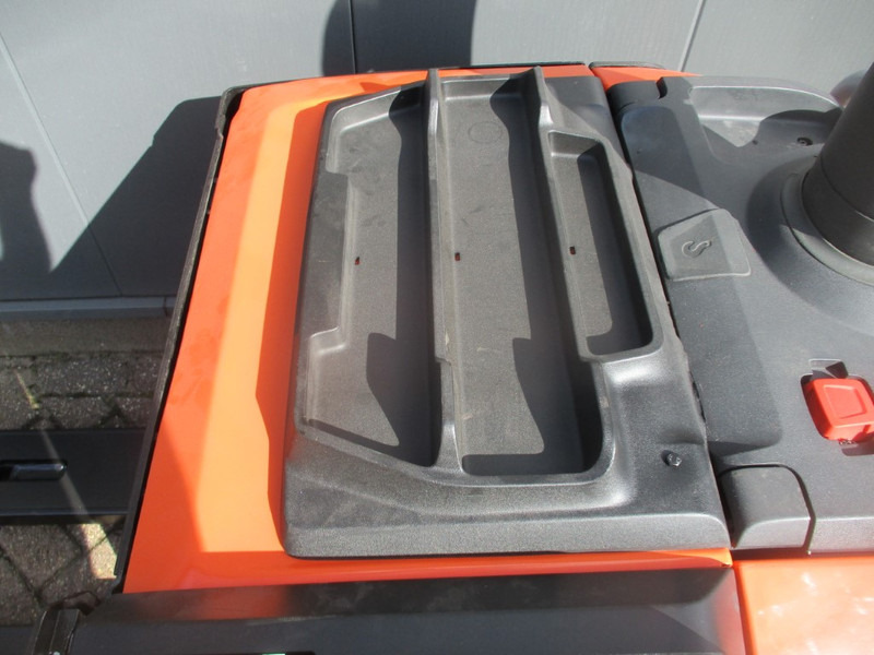 Toyota LPE 200 - Pallet truck: picture 5 Toyota LPE 200 - Pallet truck: picture 5