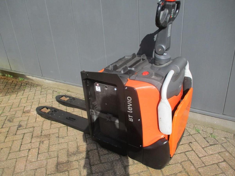 Toyota LPE200 - Pallet truck: picture 3 Toyota LPE200 - Pallet truck: picture 3