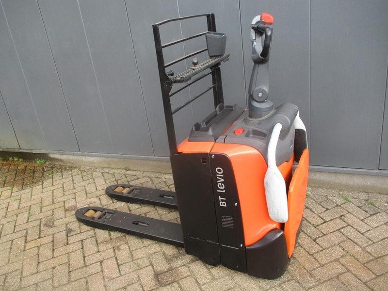Toyota LPE200 - Pallet truck: picture 4 Toyota LPE200 - Pallet truck: picture 4