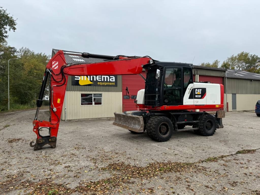 CAT M320F - Wheel excavator: picture 1 CAT M320F - Wheel excavator: picture 1