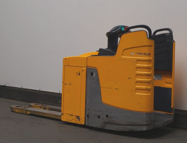 Jungheinrich ERE225 - Pallet truck: picture 2 Jungheinrich ERE225 - Pallet truck: picture 2