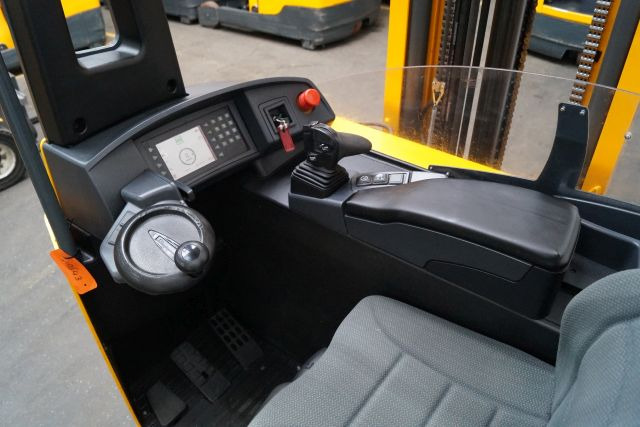 Jungheinrich ETV216 - Reach truck: picture 3 Jungheinrich ETV216 - Reach truck: picture 3