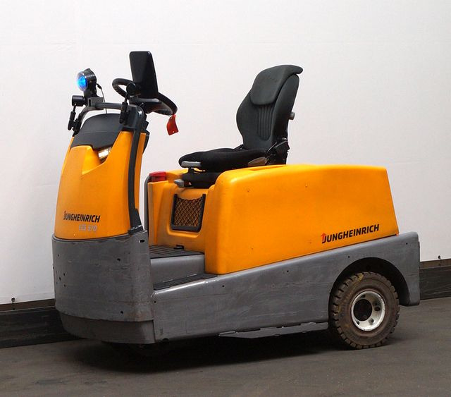 Jungheinrich EZS570 - Tow tractor: picture 1 Jungheinrich EZS570 - Tow tractor: picture 1