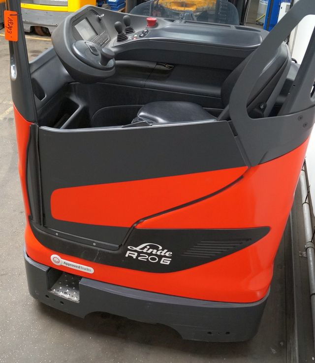 Linde R20G-01 - Reach truck: picture 3 Linde R20G-01 - Reach truck: picture 3