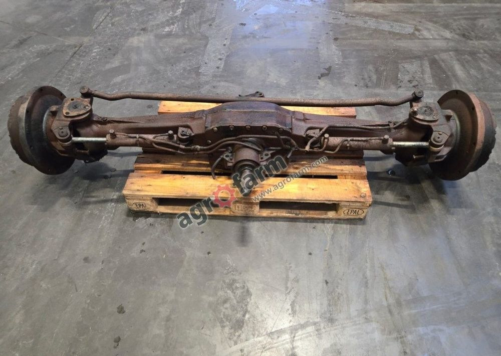 Most przedni Fiat New Holland M135 - Front axle: picture 1 Most przedni Fiat New Holland M135 - Front axle: picture 1
