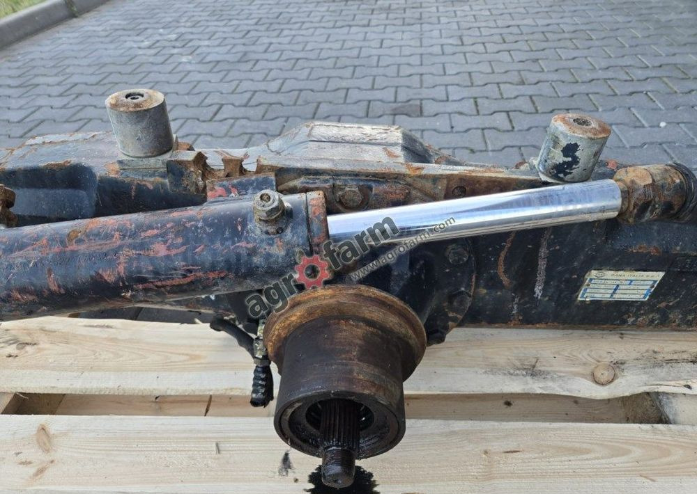 Przedni most Massey Ferguson 8250, Dana AG 200 - Transmission: picture 4 Przedni most Massey Ferguson 8250, Dana AG 200 - Transmission: picture 4
