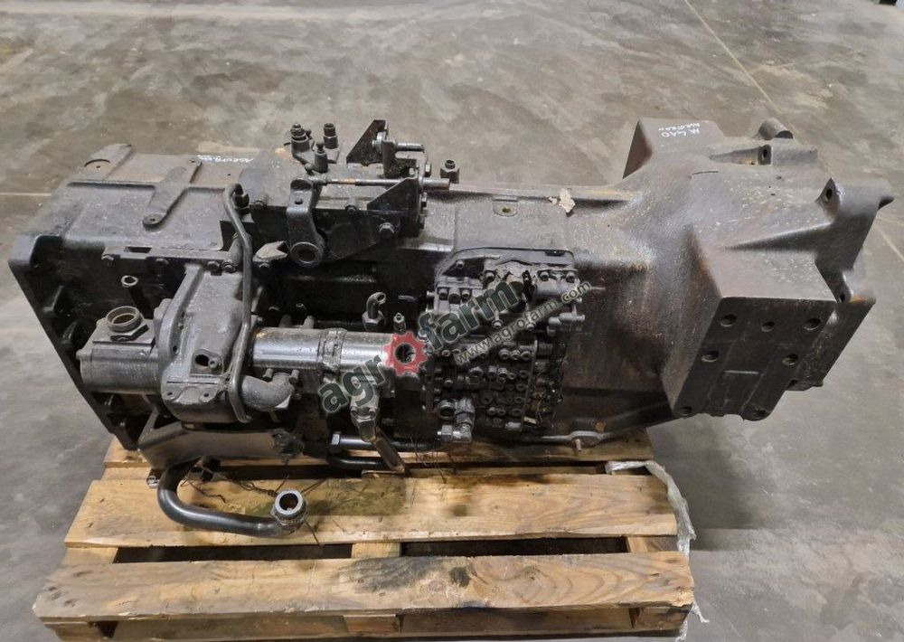 Skrzynia biegów Deutz Agrotron M410 2093301069 - Gearbox: picture 4 Skrzynia biegów Deutz Agrotron M410 2093301069 - Gearbox: picture 4